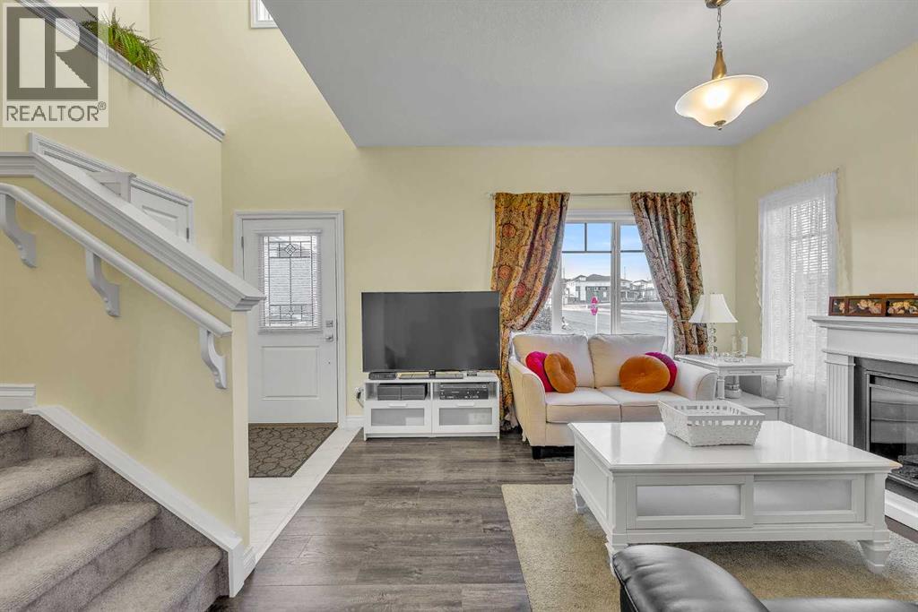 1100 Bayview Gardens Sw, Airdrie, Alberta  T4B 5K4 - Photo 3 - A2279185