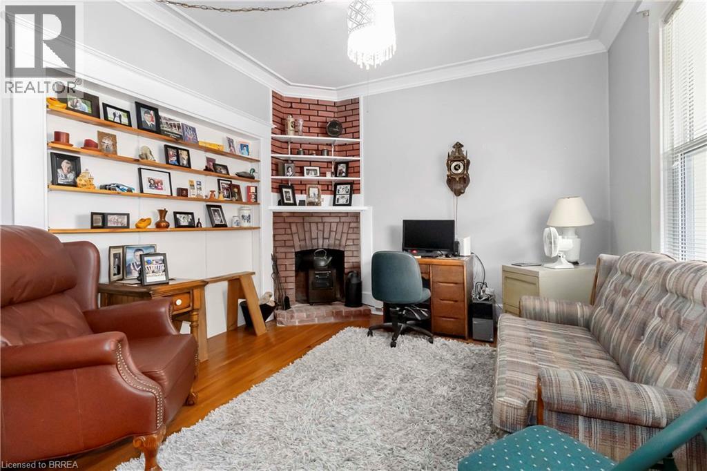 99 Dundas Street, Brantford, Ontario N3R 1S4 - Photo 3 - 40776571