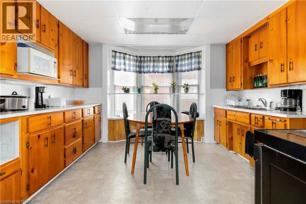 99 Dundas Street, Brantford, Ontario N3R 1S4 - Photo 6 - 40776571