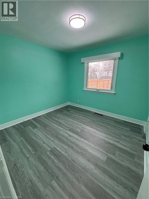 118 Jacobson Avenue Unit# Upper, St. Catharines, Ontario  L2T 3A5 - Photo 12 - 40800001