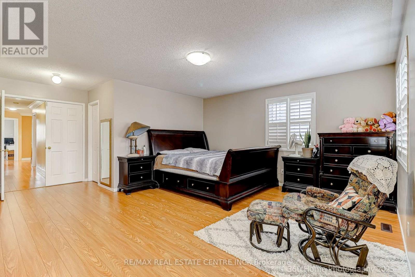 806 White Clover Way, Mississauga, Ontario  L5V 3C5 - Photo 15 - W12713332