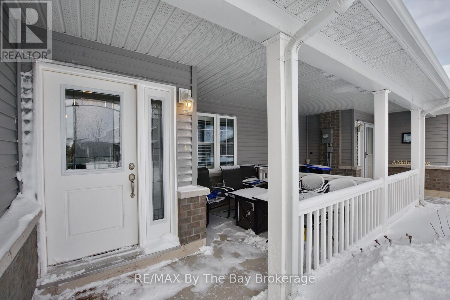 30 Ivy Crescent, Wasaga Beach, Ontario  L9Z 0H8 - Photo 2 - S12716762