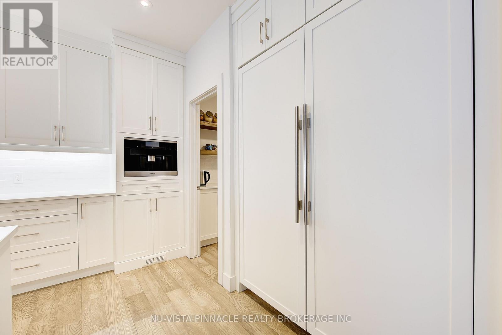 2168 Ironwood Road, London South, Ontario  N6K 0H2 - Photo 12 - X12716764