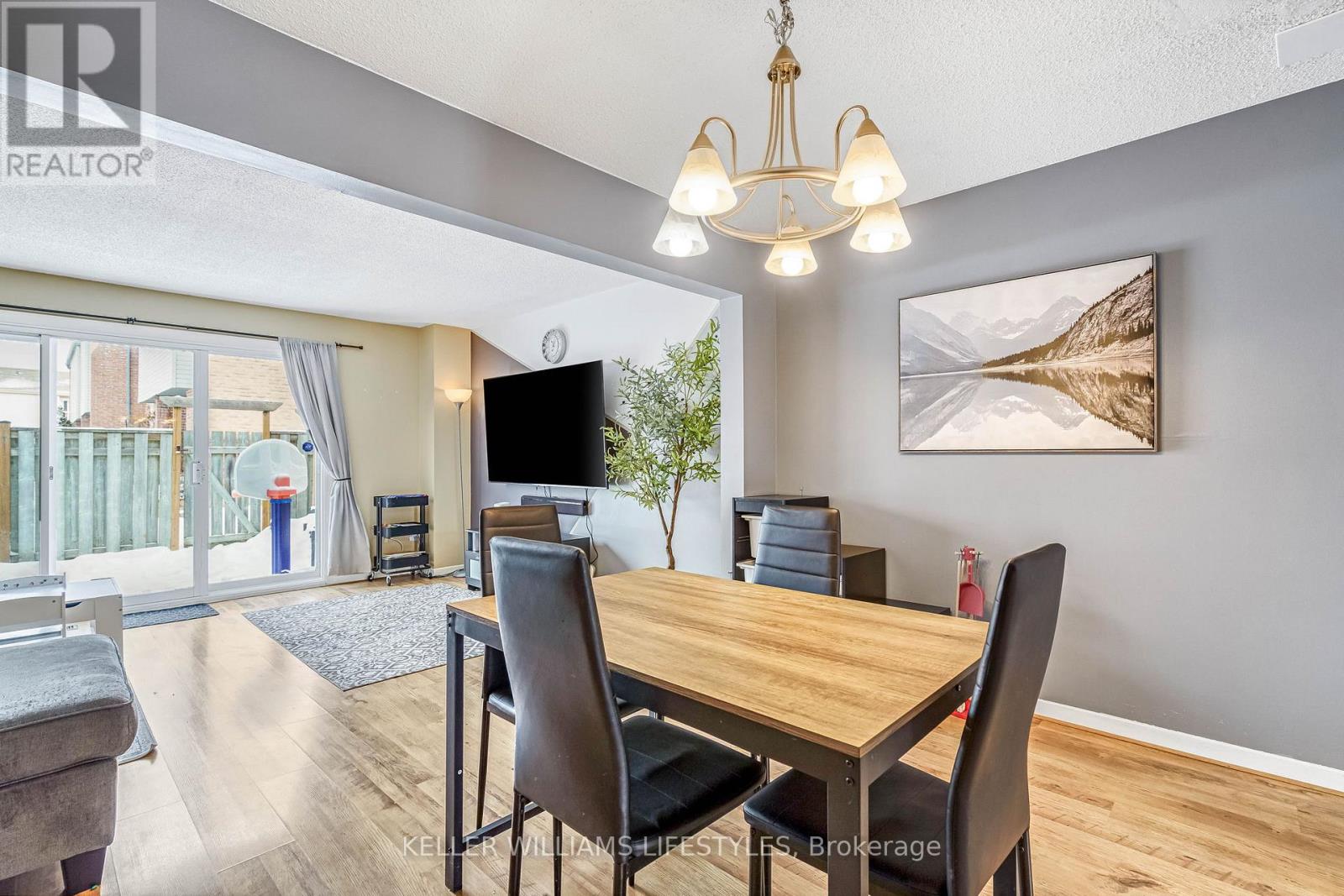 202 - 500 Osgoode Drive, London South, Ontario  N6E 2G9 - Photo 4 - X12716846