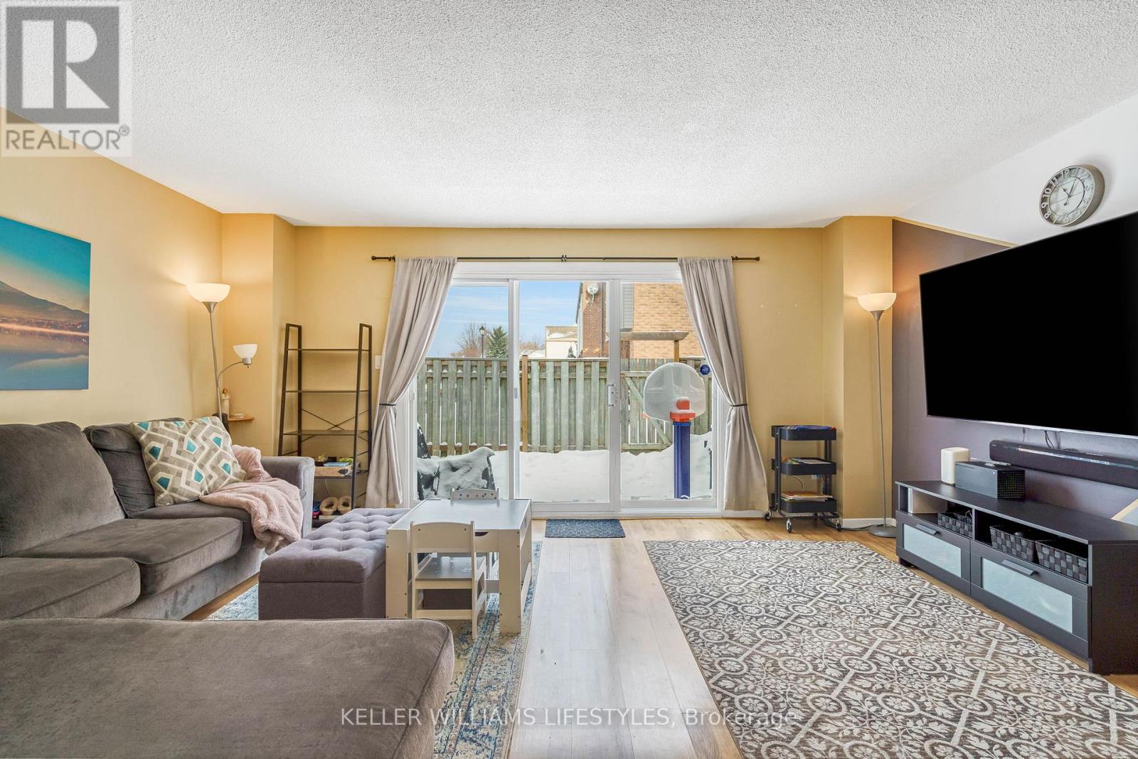 202 - 500 Osgoode Drive, London South, Ontario  N6E 2G9 - Photo 7 - X12716846