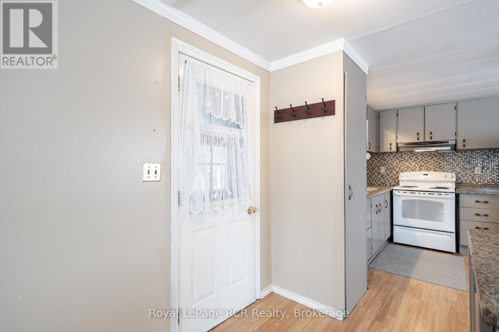 Unit #3 - 302694 Douglas Street, West Grey, Ontario  N0G 1R0 - Photo 10 - X12716852