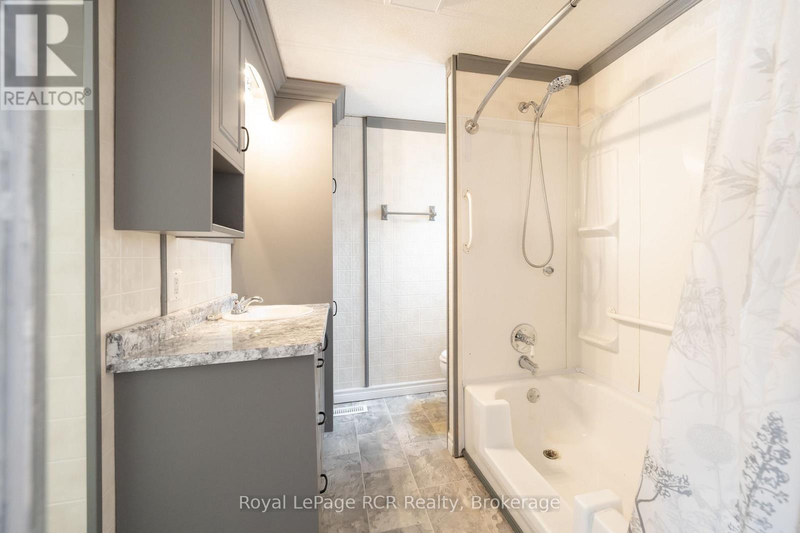 Unit #3 - 302694 Douglas Street, West Grey, Ontario  N0G 1R0 - Photo 28 - X12716852