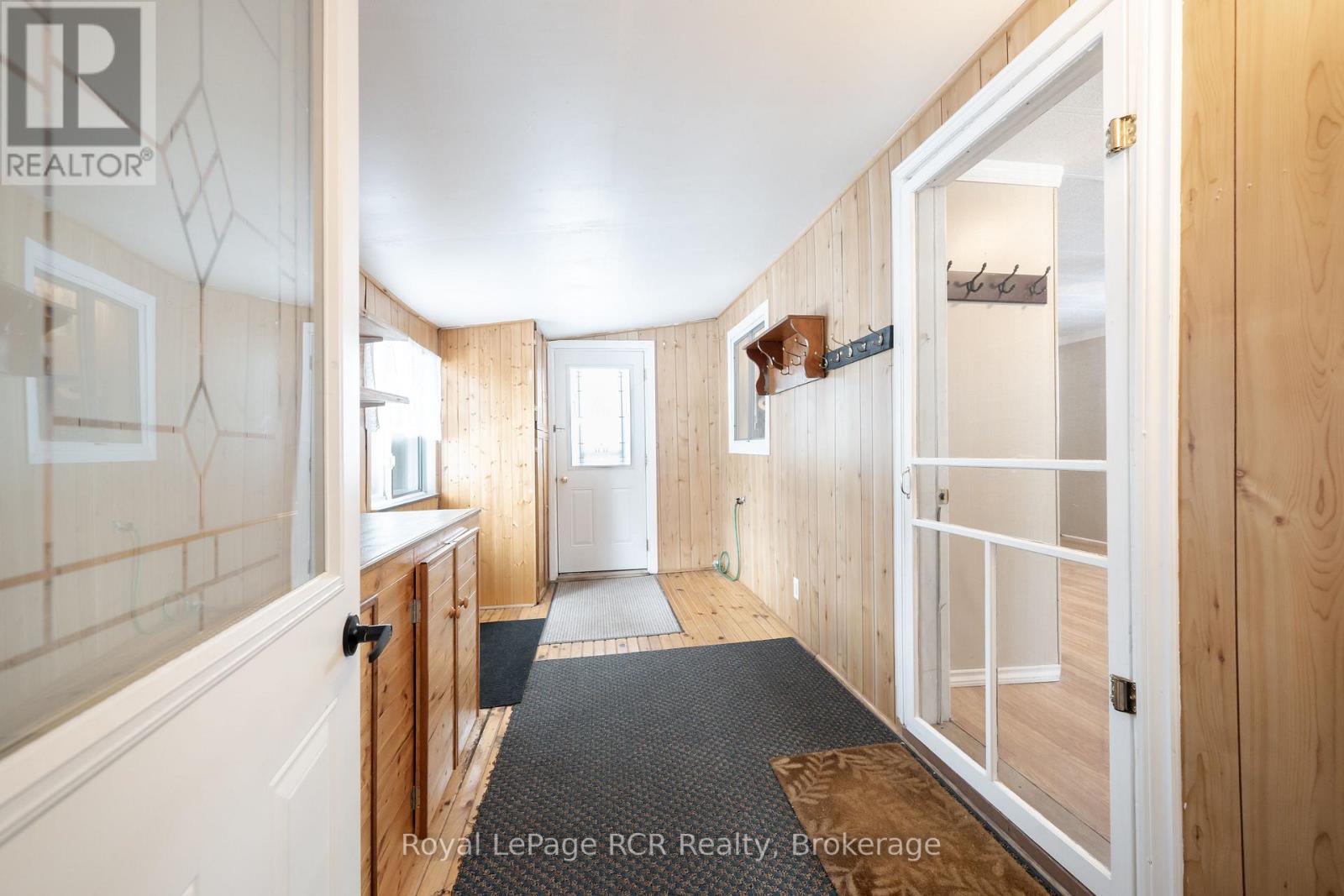 Unit #3 - 302694 Douglas Street, West Grey, Ontario  N0G 1R0 - Photo 3 - X12716852