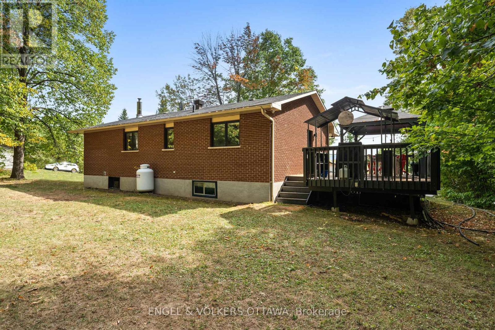 329 Kennedy Road, Greater Madawaska, Ontario  K0J 1H0 - Photo 30 - X12716738