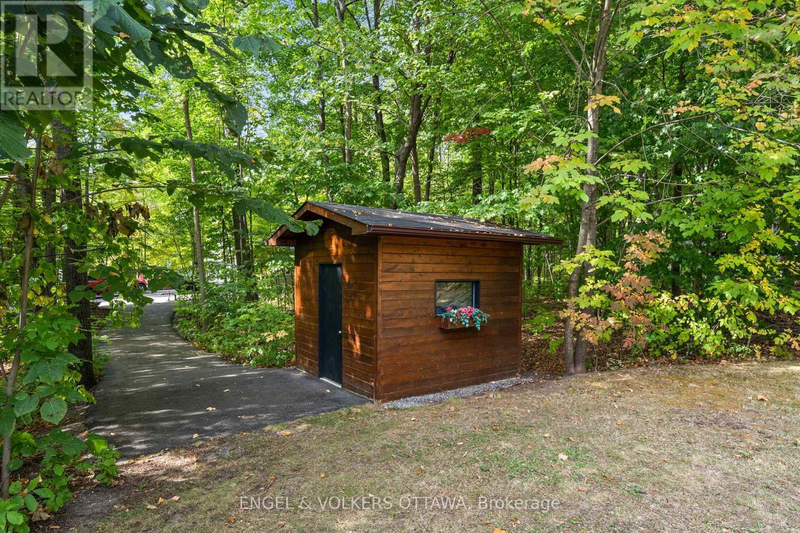 329 Kennedy Road, Greater Madawaska, Ontario  K0J 1H0 - Photo 31 - X12716738