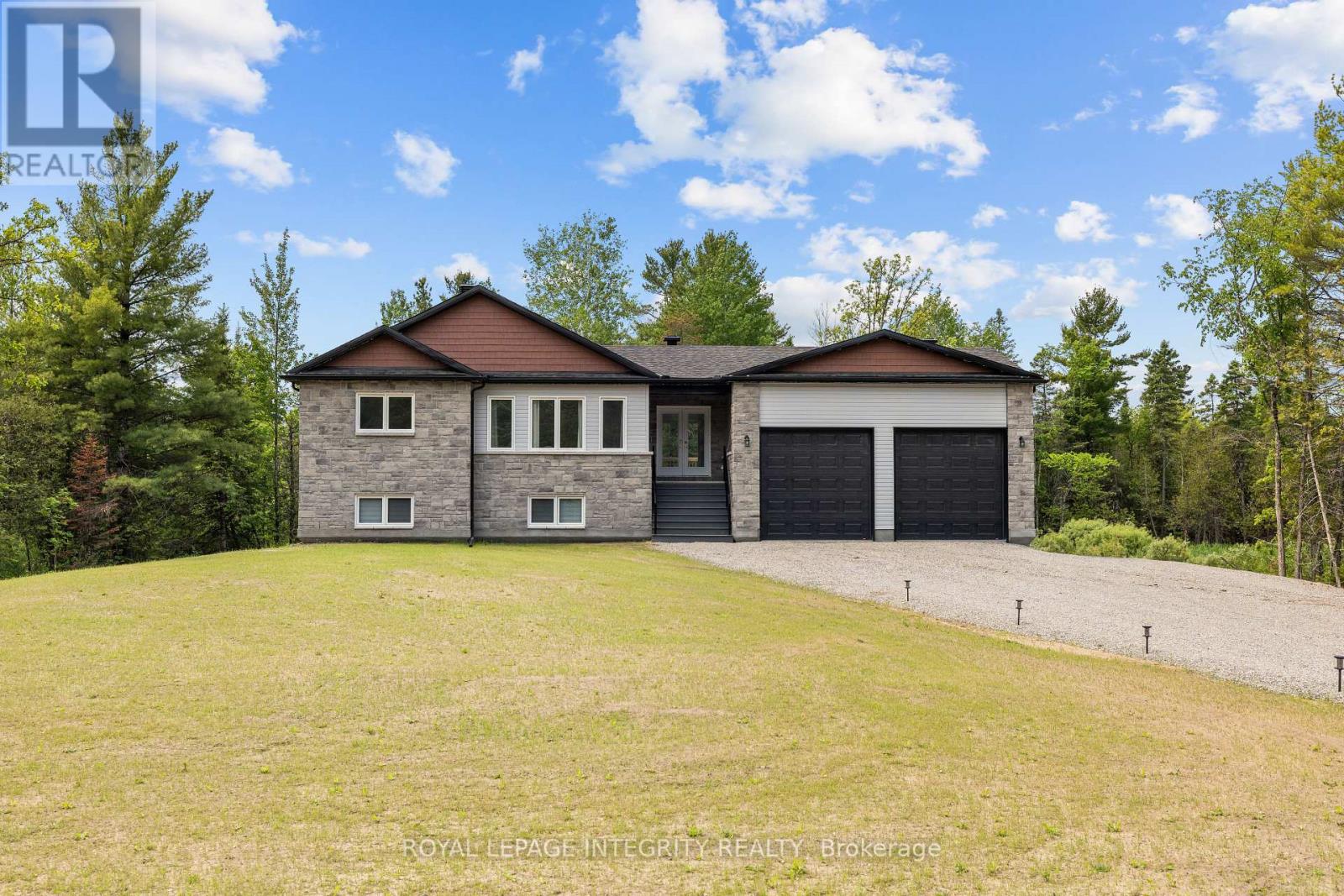 292 JAMES ANDREW WAY, Beckwith, Ontario