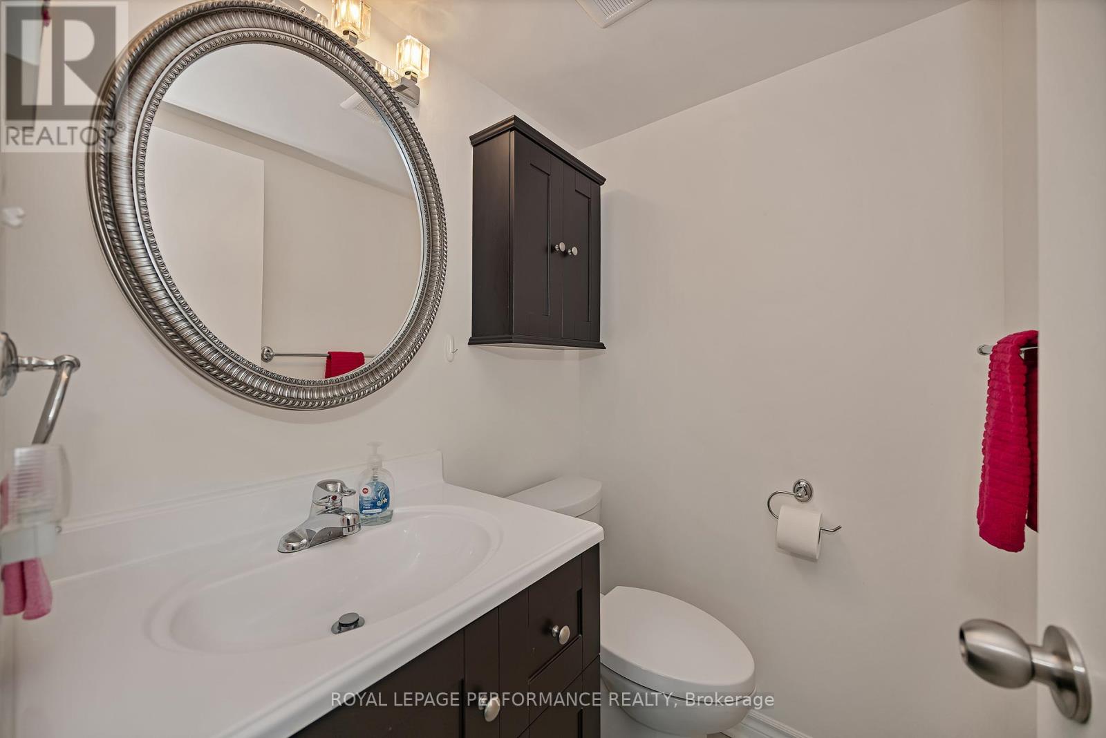 303 - 555 Brittany Drive, Ottawa, Ontario  K1K 4C5 - Photo 22 - X12716802