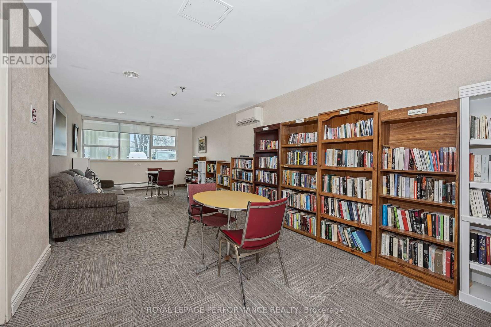 303 - 555 Brittany Drive, Ottawa, Ontario  K1K 4C5 - Photo 30 - X12716802