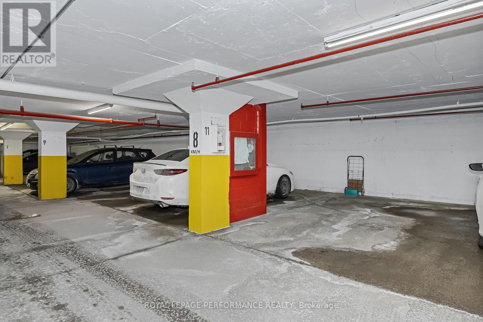 303 - 555 Brittany Drive, Ottawa, Ontario  K1K 4C5 - Photo 33 - X12716802