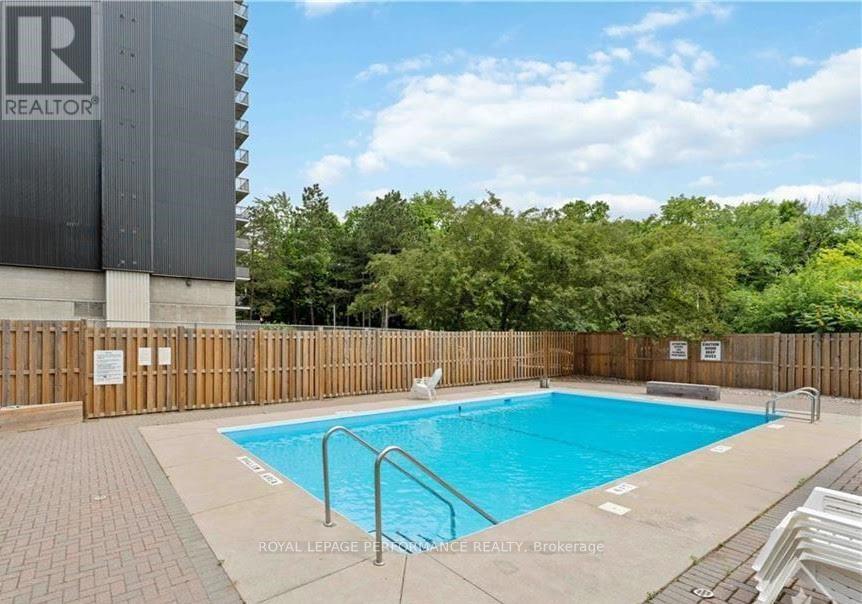 303 - 555 Brittany Drive, Ottawa, Ontario  K1K 4C5 - Photo 34 - X12716802