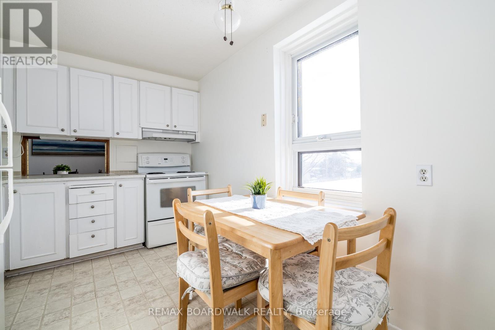 204 - 1356 Meadowlands Drive E, Ottawa, Ontario  K2E 6K6 - Photo 14 - X12716824