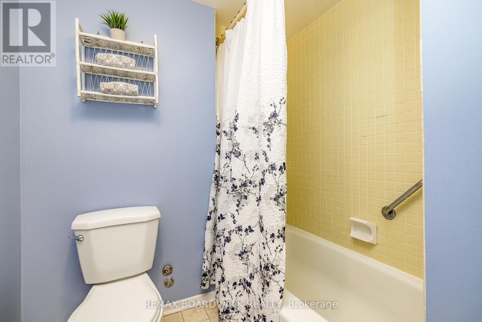 204 - 1356 Meadowlands Drive E, Ottawa, Ontario  K2E 6K6 - Photo 24 - X12716824