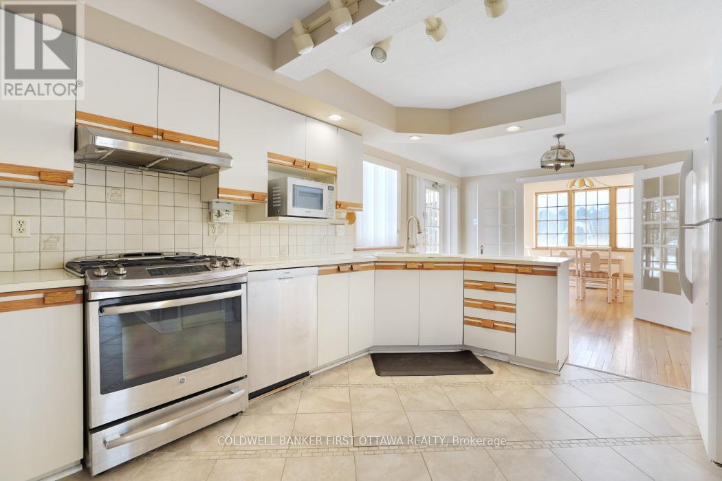 413 Island Park Drive, Ottawa, Ontario  K1Y 0B1 - Photo 13 - X12716862