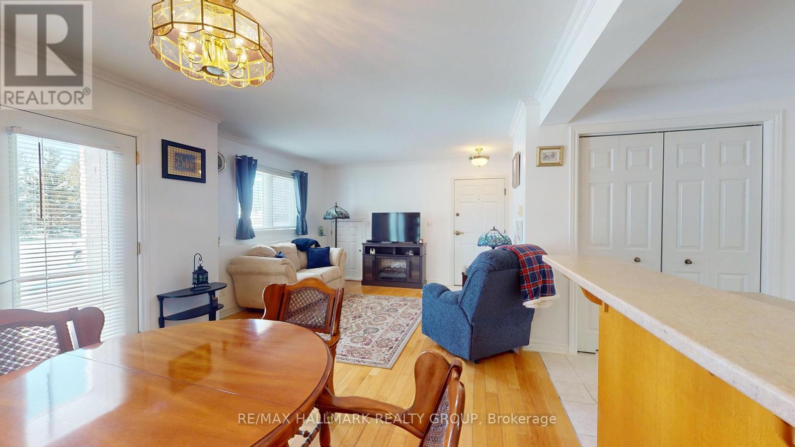 1102 - 237 Oak Street W, Gananoque, Ontario  K7G 2R5 - Photo 10 - X12716996