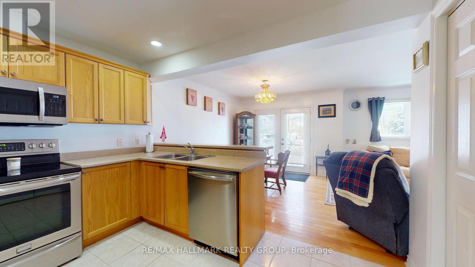 1102 - 237 Oak Street W, Gananoque, Ontario  K7G 2R5 - Photo 18 - X12716996