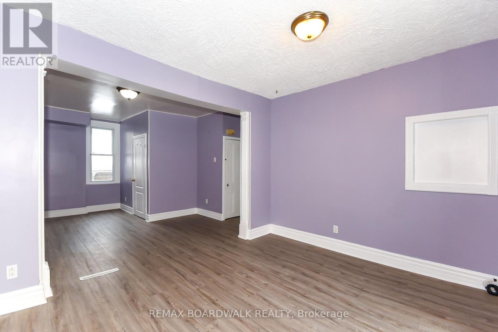 406 Marguerite Avenue, Ottawa, Ontario  K1L 7W6 - Photo 13 - X12717030