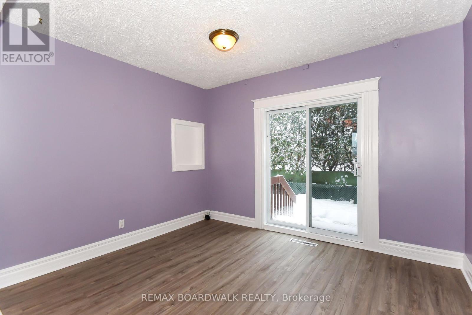 406 Marguerite Avenue, Ottawa, Ontario  K1L 7W6 - Photo 15 - X12717030