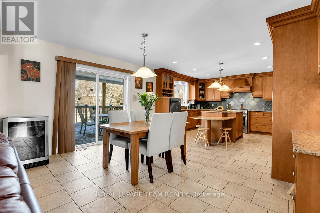 6637 Stanmore Street, Ottawa, Ontario  K4P 1G7 - Photo 9 - X12717040