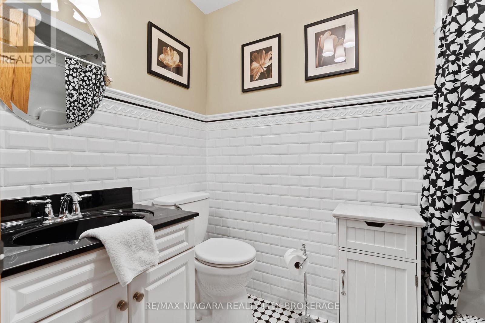 222 Four Mile Creek Road, Niagara-On-The-Lake, Ontario  L0S 1P0 - Photo 19 - X12716880