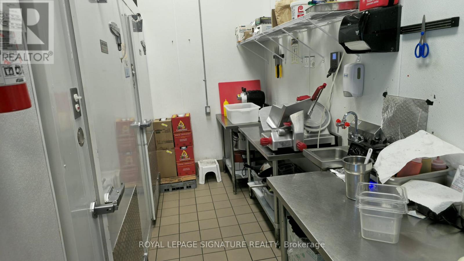 C2 - 780 Eagleson Road, Ottawa, Ontario  K2M 0N2 - Photo 11 - X12713758