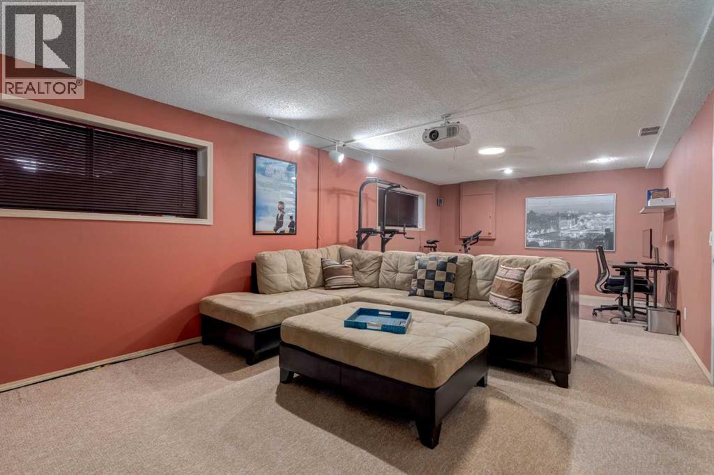 35 Woodstock Road Sw, Calgary, Alberta  T2W 5V8 - Photo 26 - A2280324