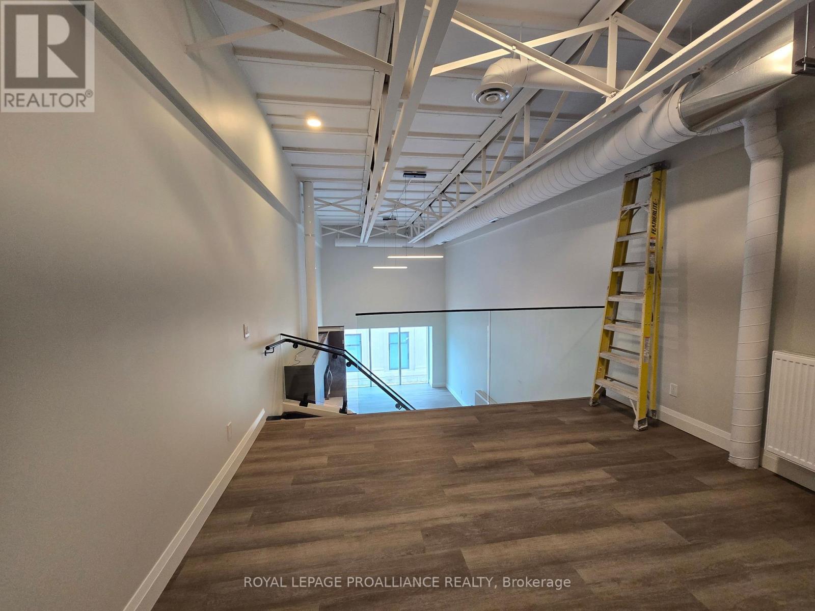 206 - 241 Front Street, Belleville, Ontario  K8N 2Z6 - Photo 8 - X12716808