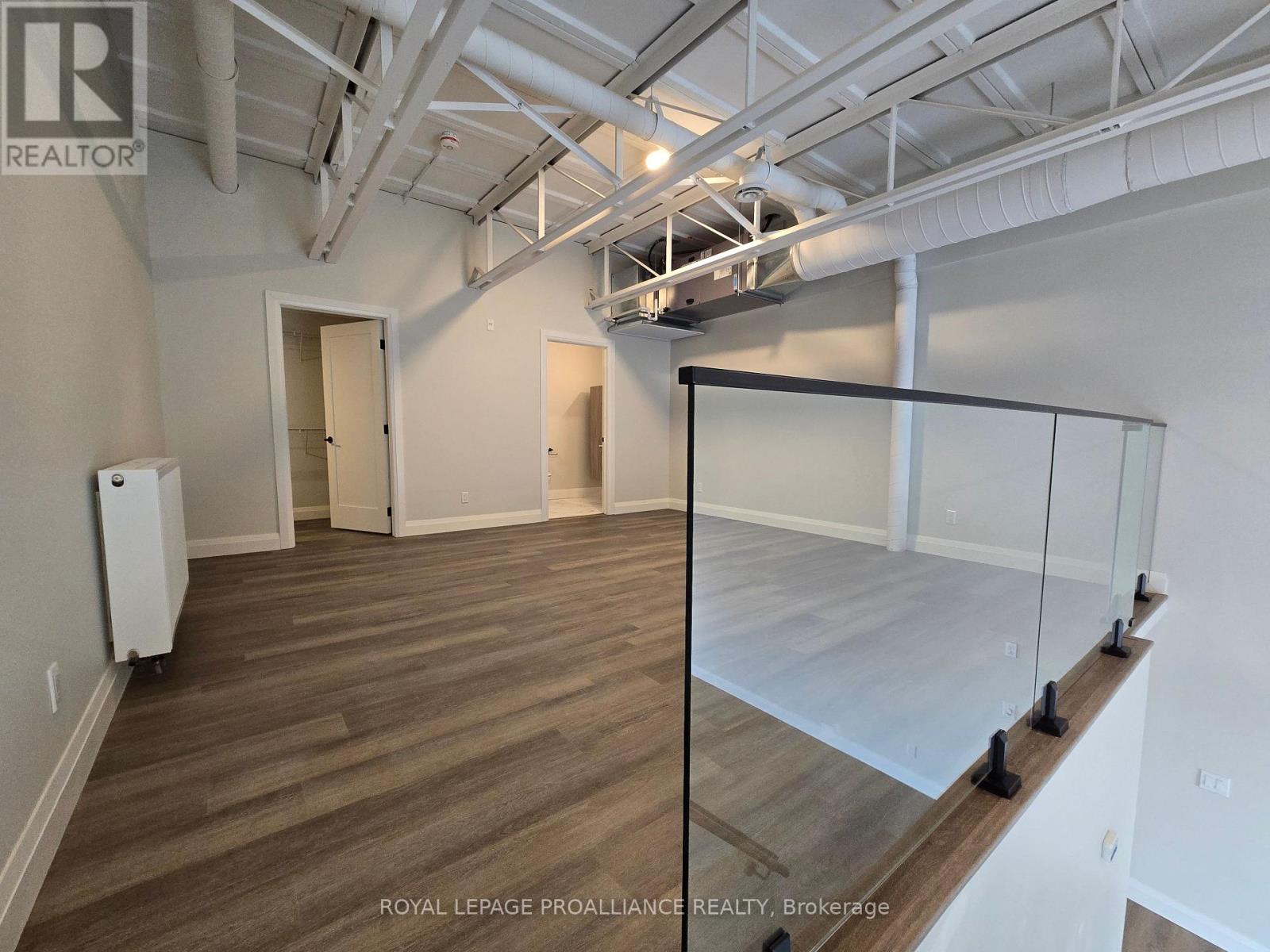 207 - 241 Front Street, Belleville, Ontario  K8N 2Z6 - Photo 11 - X12716872