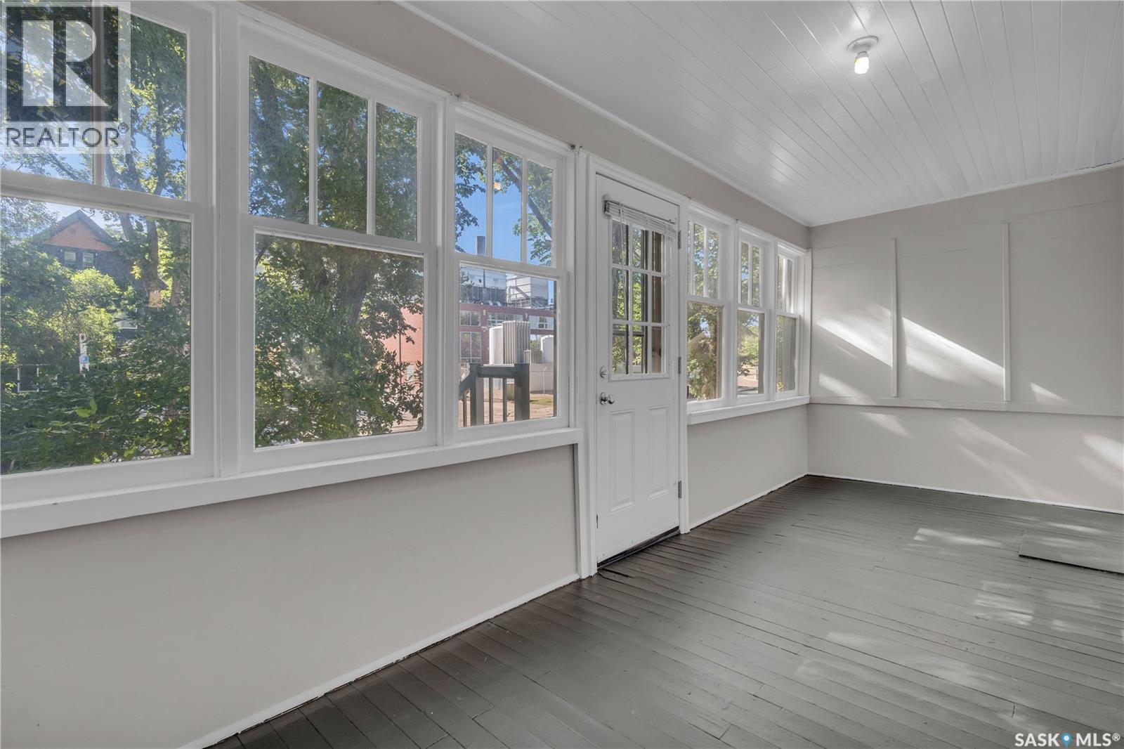 2223 Toronto Street, Regina, Saskatchewan  S4P 1N5 - Photo 4 - SK015625