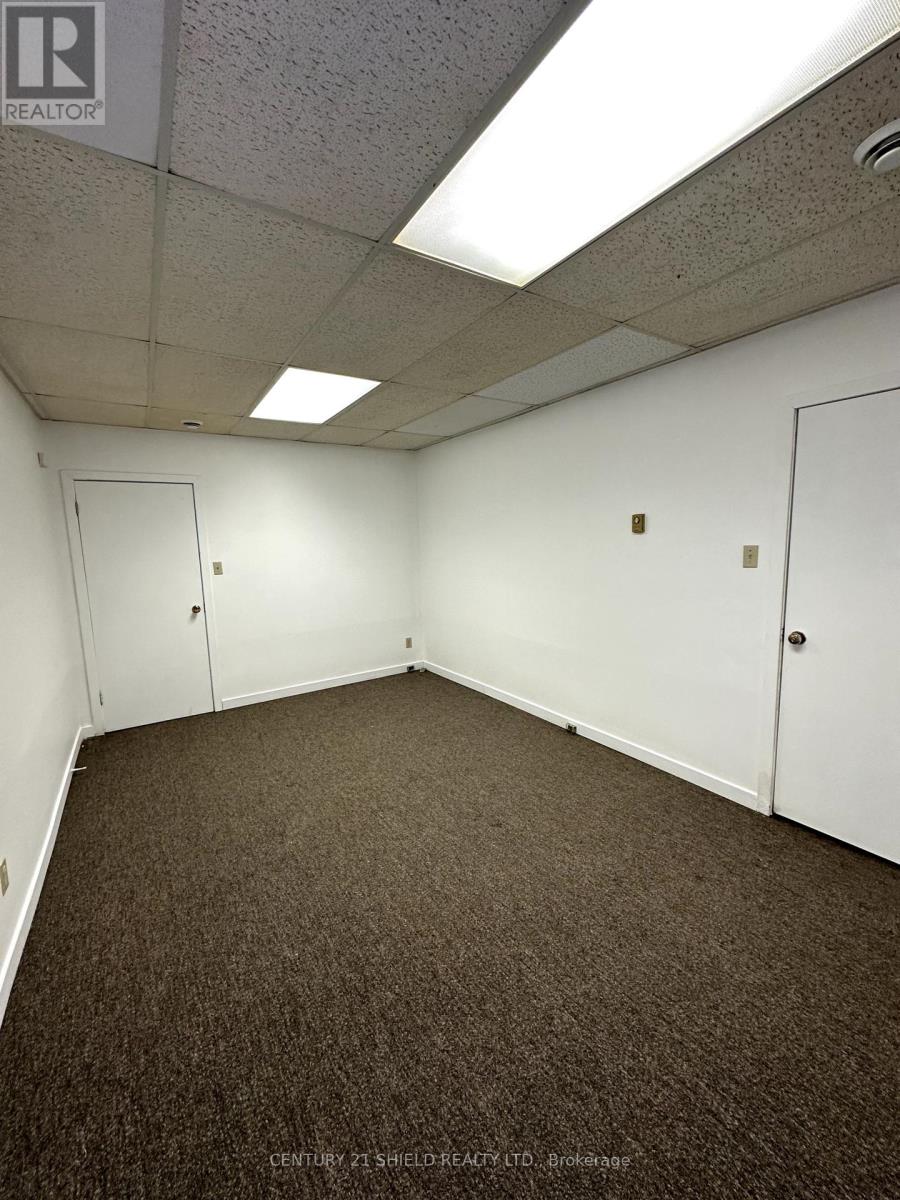 305 Baldwin Avenue, Cornwall, Ontario  K6H 4J6 - Photo 11 - X12364278