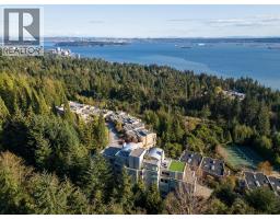 701 3105 DEER RIDGE DRIVE, West Vancouver, British Columbia