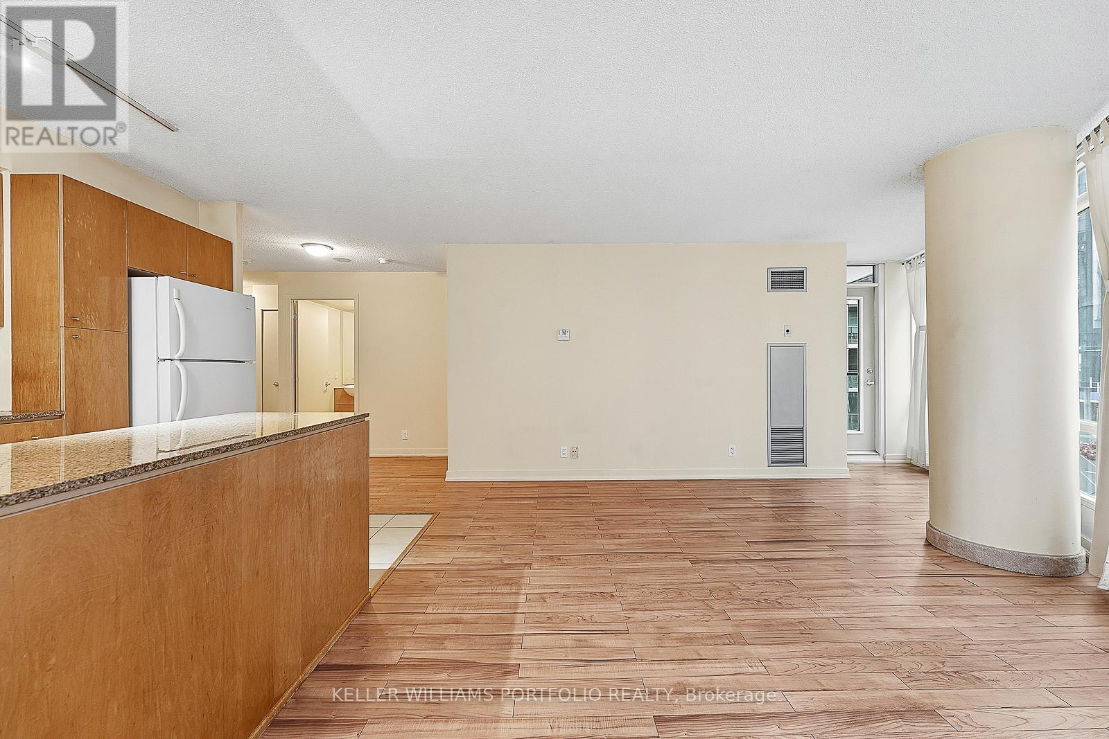 810 - 361 Front Street W, Toronto, Ontario  M5V 3R5 - Photo 20 - C12716734