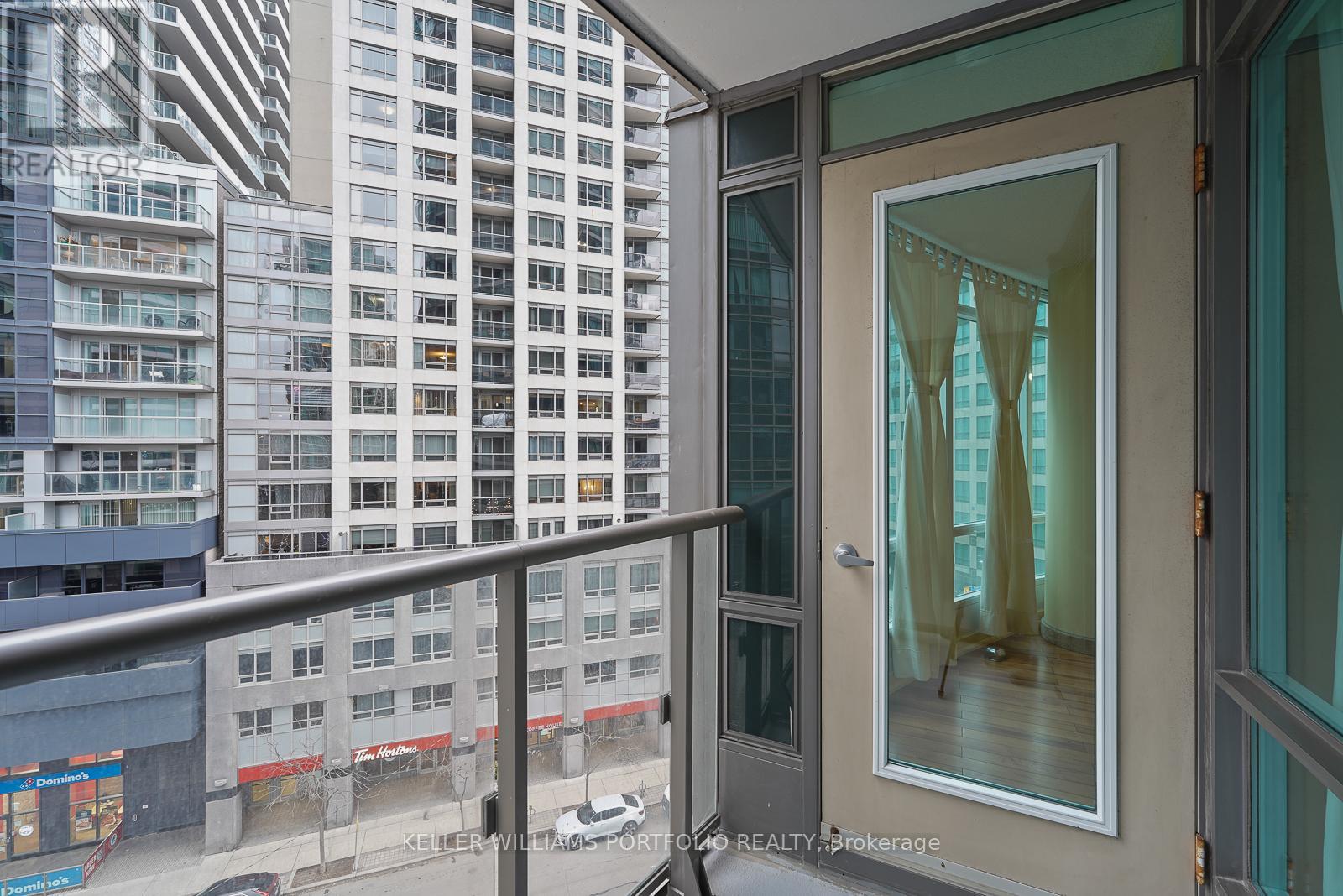 810 - 361 Front Street W, Toronto, Ontario  M5V 3R5 - Photo 32 - C12716734