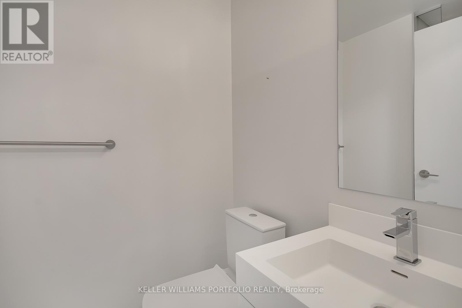 4811 - 1 Yorkville Avenue, Toronto, Ontario  M4W 0B1 - Photo 5 - C12716740