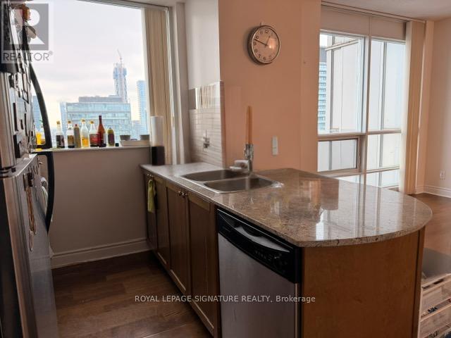 4809 - 763 Bay Street, Toronto, Ontario  M5G 2R3 - Photo 11 - C12716844