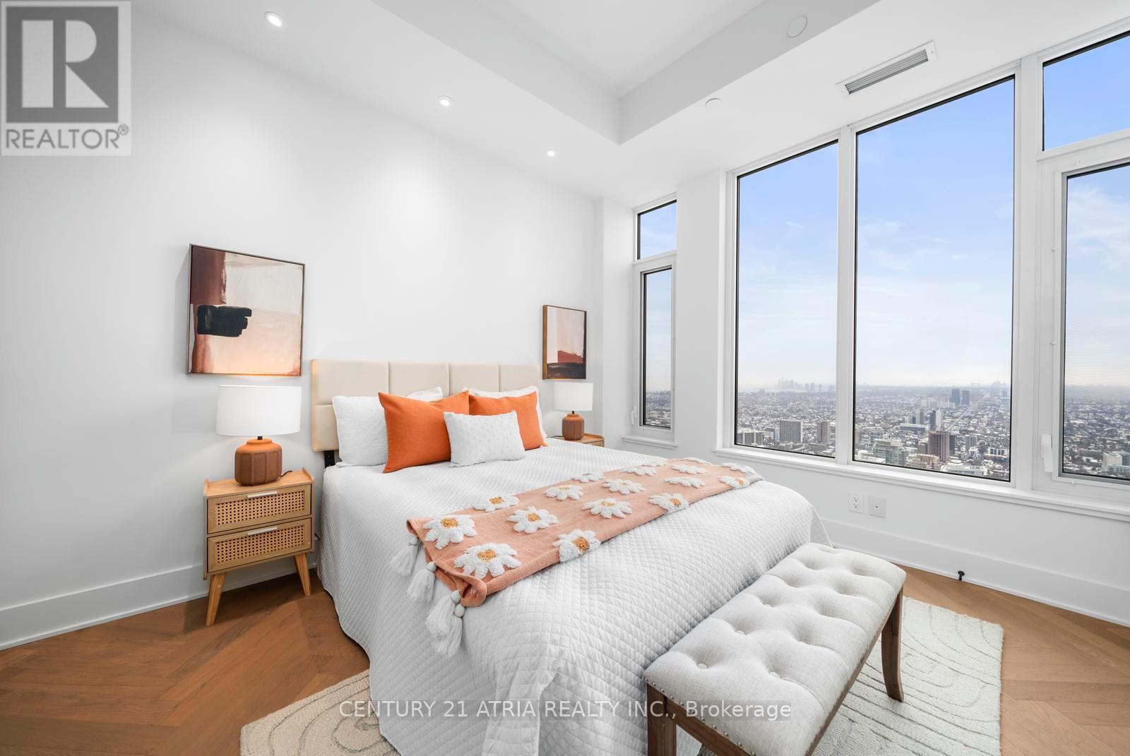 6209 - 11 Yorkville Avenue, Toronto, Ontario  M4W 0B7 - Photo 18 - C12716870