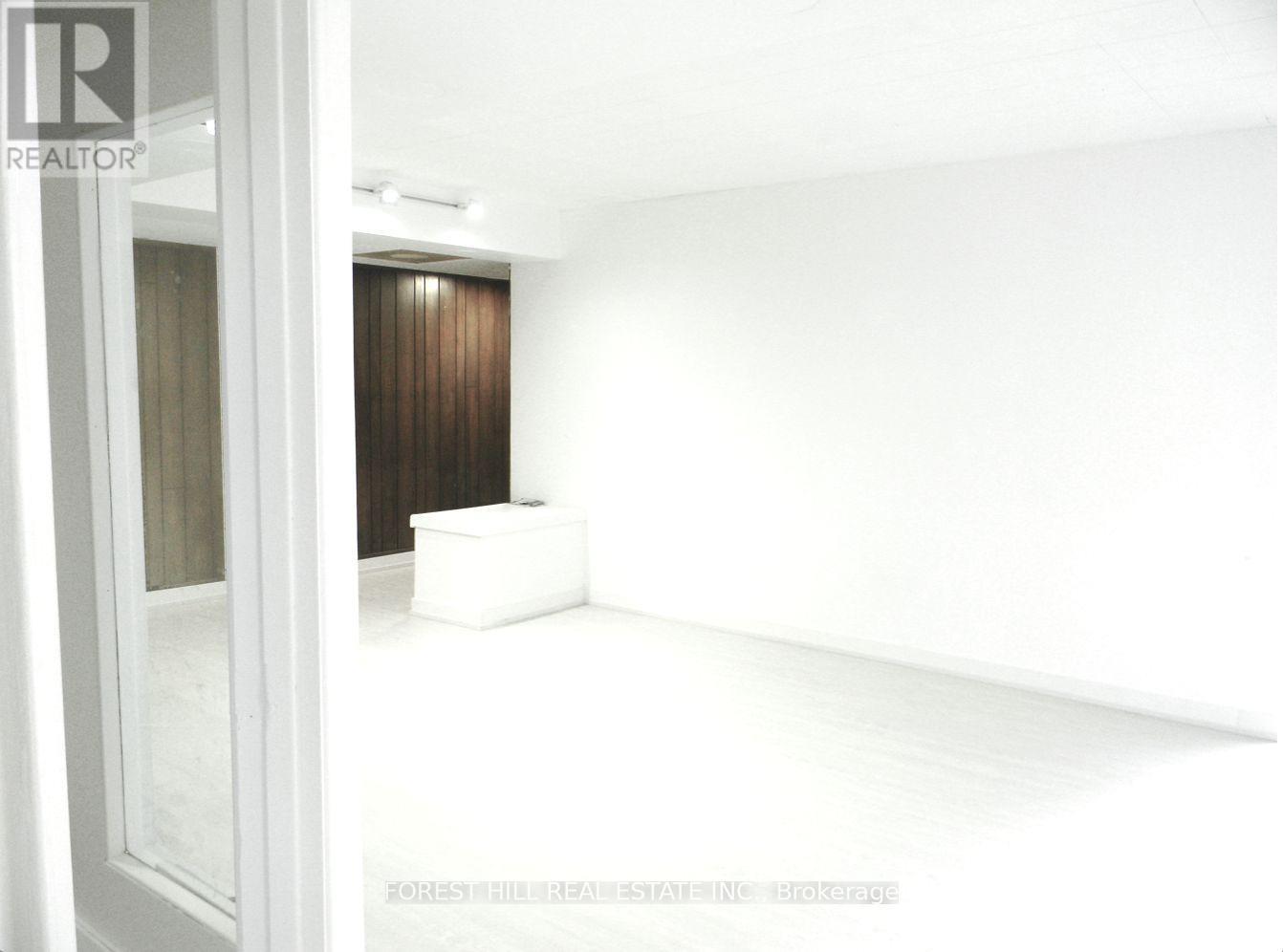 200 - 226 Bathurst Street, Toronto, Ontario  M5T 2R9 - Photo 15 - C12716920