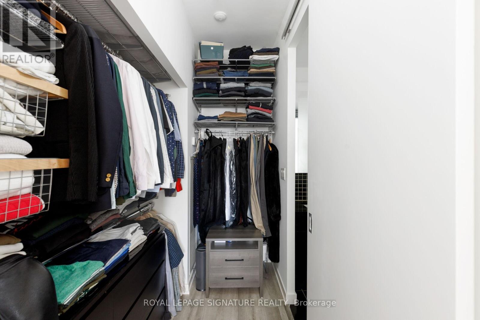 717 - 1 Shaw Street, Toronto, Ontario  M6K 0A1 - Photo 34 - C12716922