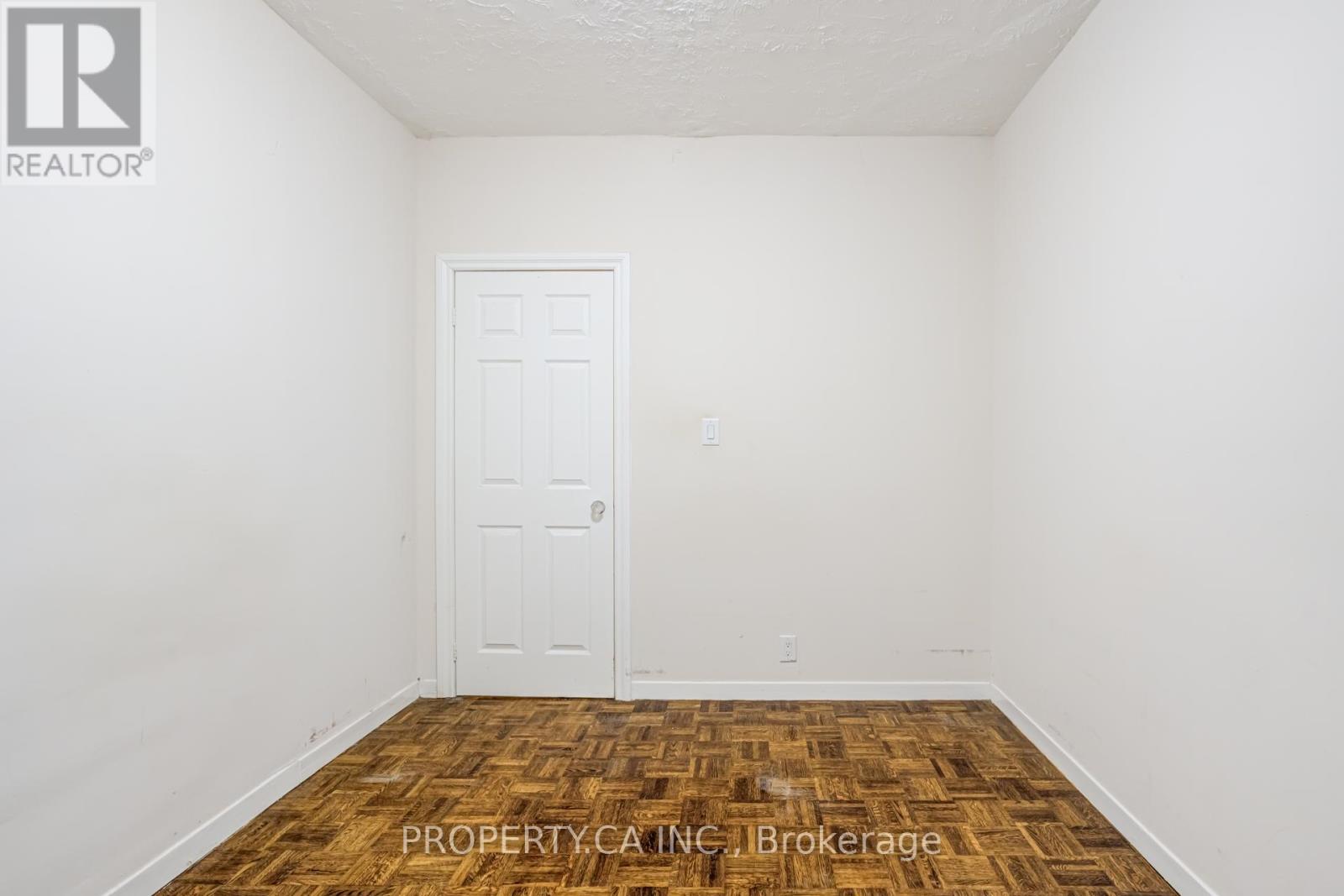 Main - 238 Saint Clarens Avenue, Toronto, Ontario  M6H 3W3 - Photo 16 - C12716946