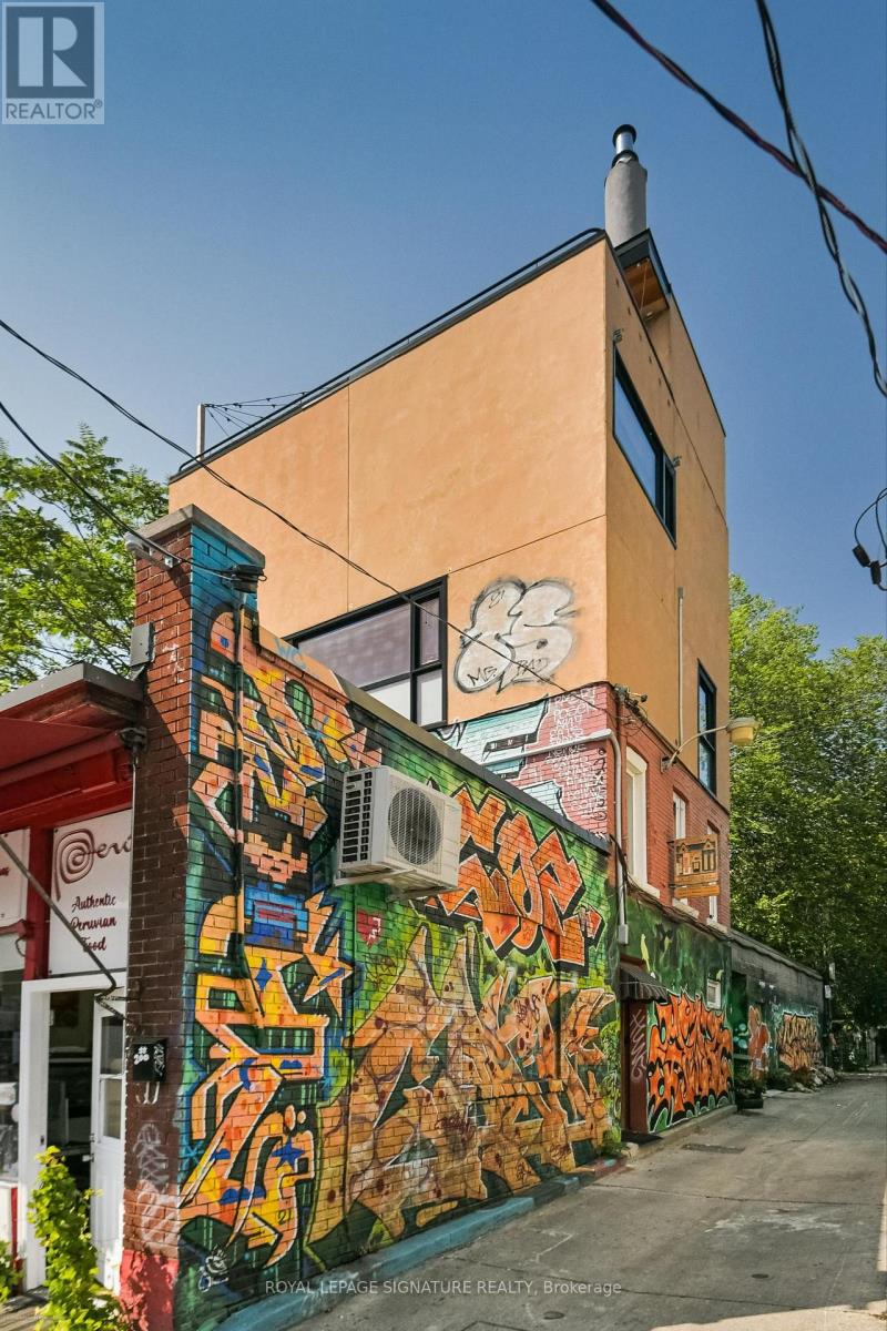 Main - 6 Littlehayes Lane, Toronto, Ontario  M5T 1L8 - Photo 16 - C12717034