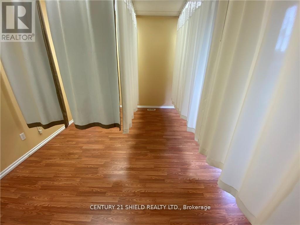 2 - 305 Baldwin Avenue, Cornwall, Ontario  K6H 4J6 - Photo 2 - X12717036