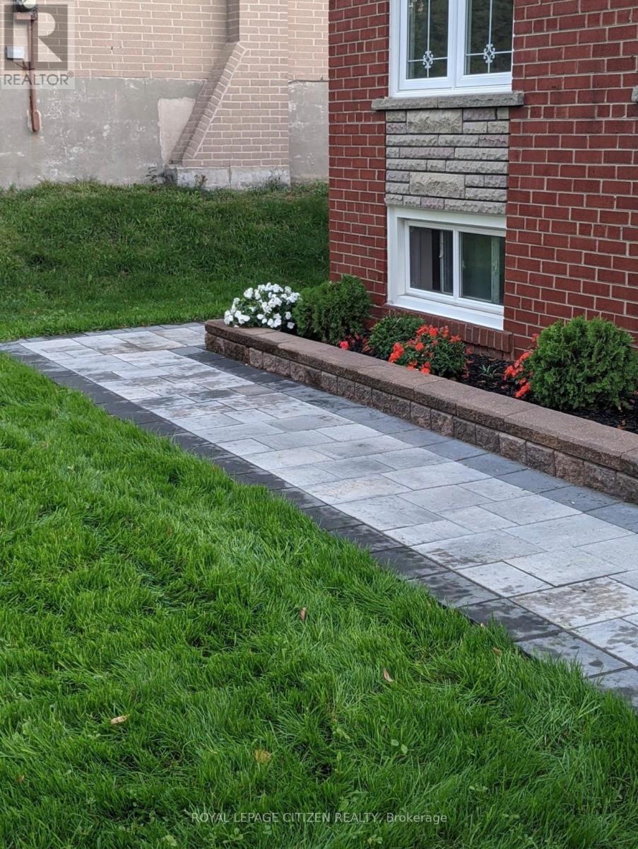 Bsmt - 32 Packard Boulevard, Toronto, Ontario  M1P 4K1 - Photo 2 - E12716730