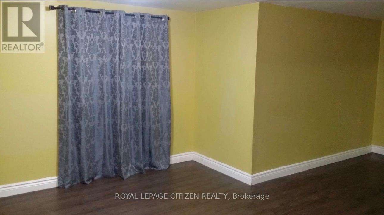 Bsmt - 32 Packard Boulevard, Toronto, Ontario  M1P 4K1 - Photo 5 - E12716730