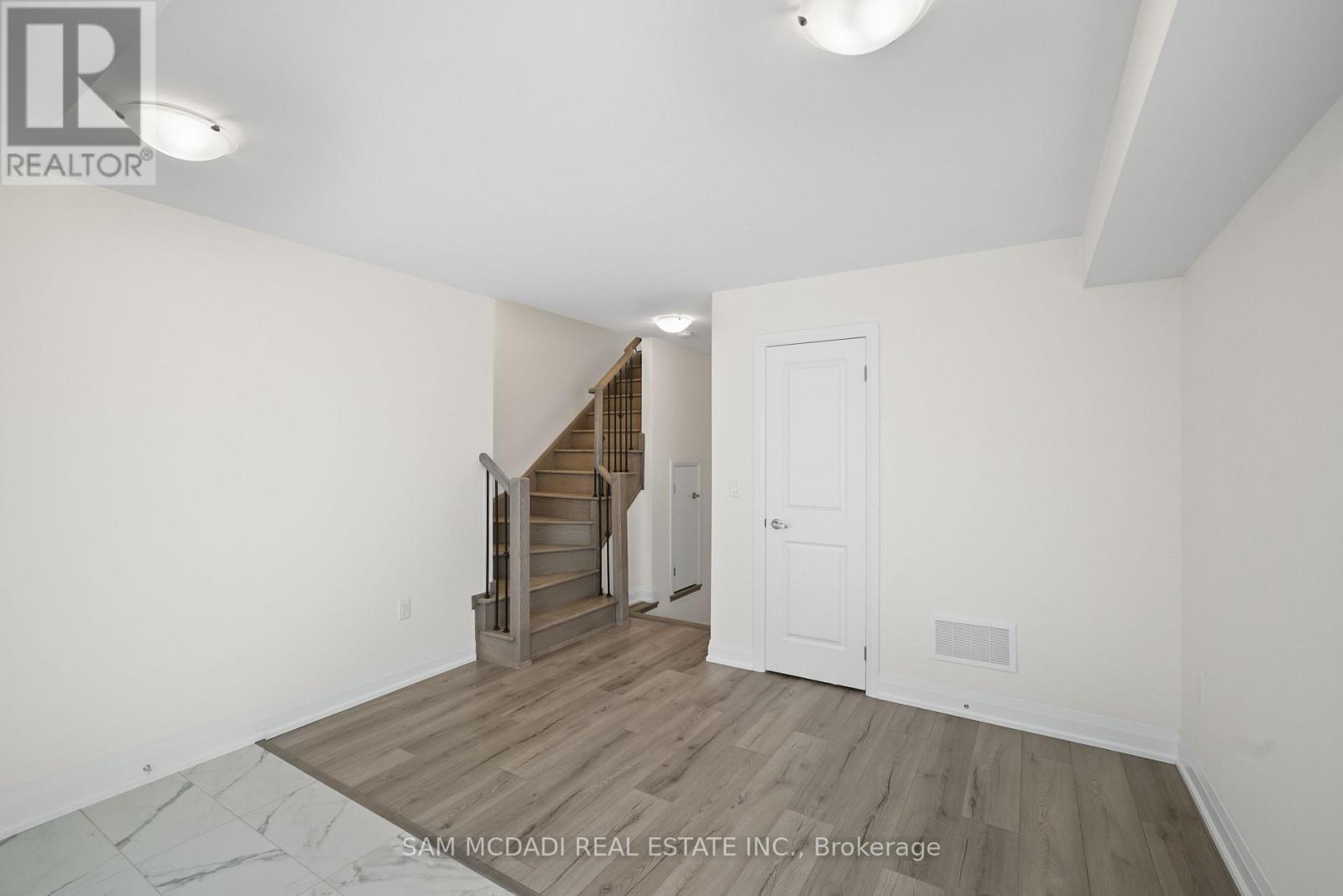 601 - 1695 Dersan Street, Pickering, Ontario  L1X 0S9 - Photo 8 - E12716816