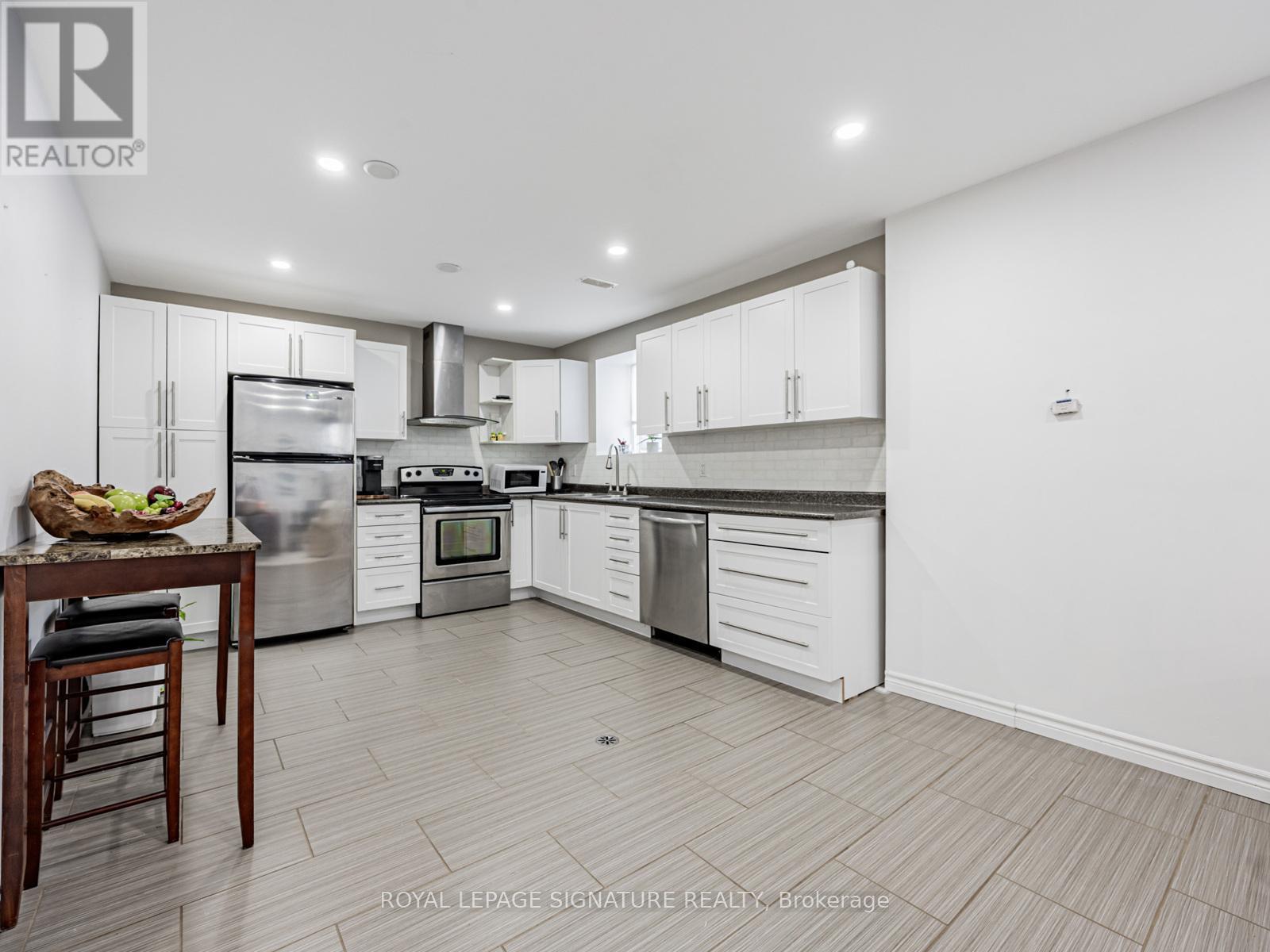 706 Annland Street, Pickering, Ontario  L1W 1B3 - Photo 19 - E12716822