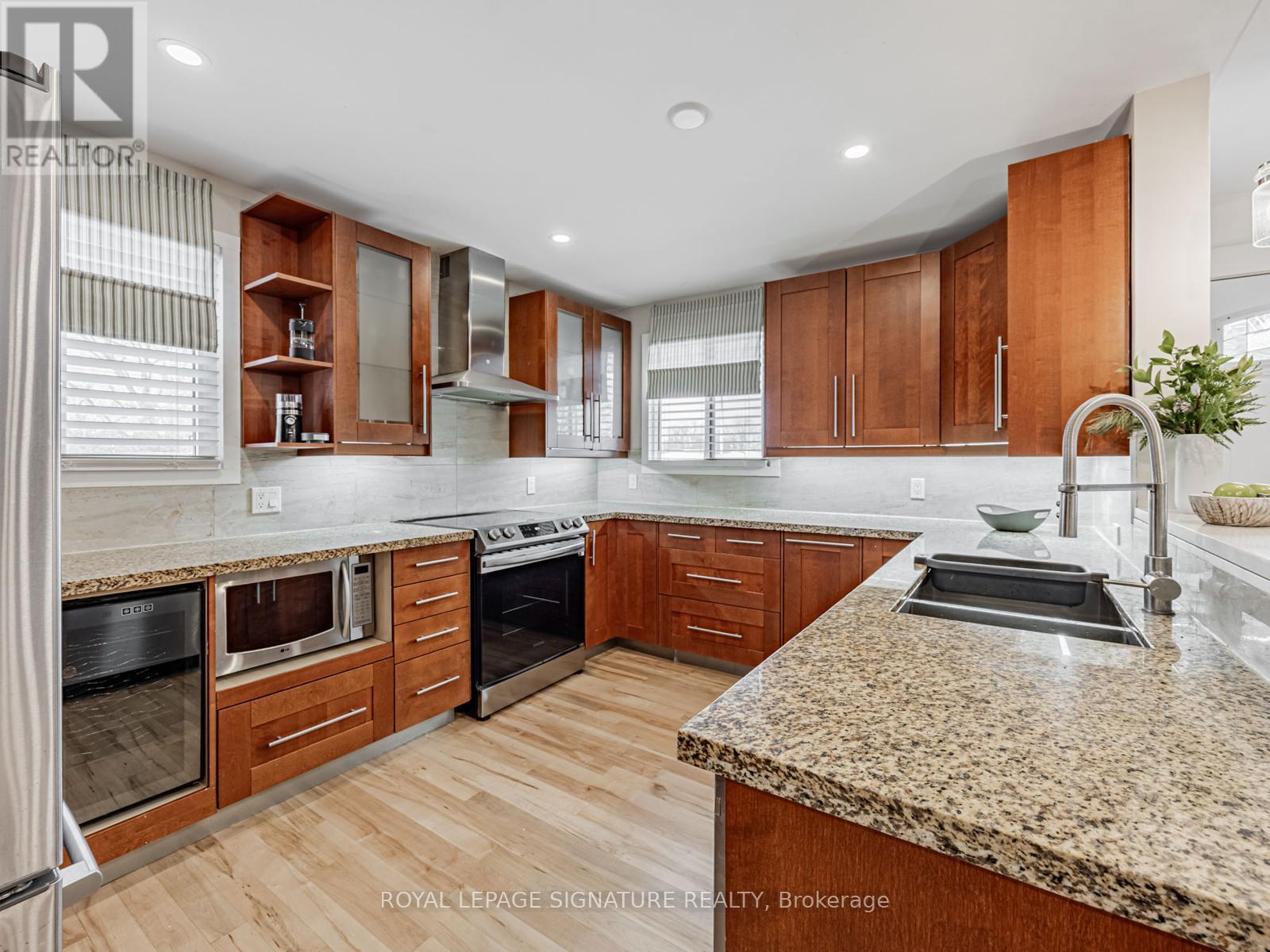 706 Annland Street, Pickering, Ontario  L1W 1B3 - Photo 7 - E12716822